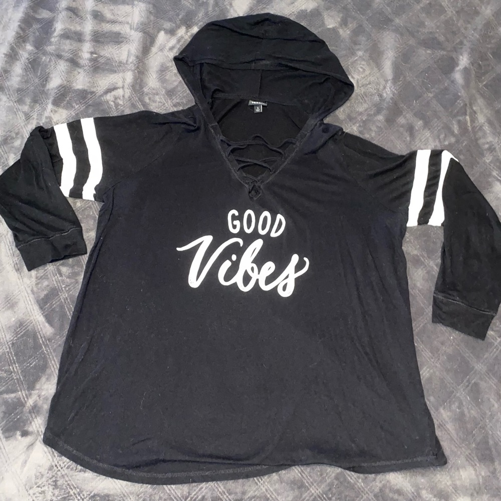 Women’s Torrid Long Sleeve Top